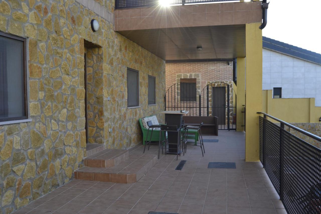 Apartamentos "Casa Rural De Aldea" Aldea del Fresno Екстер'єр фото