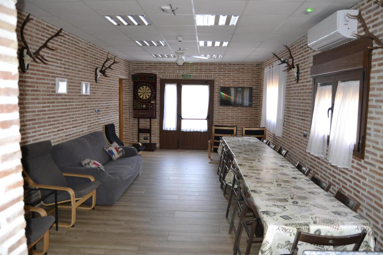 Apartamentos "Casa Rural De Aldea" Aldea del Fresno Екстер'єр фото