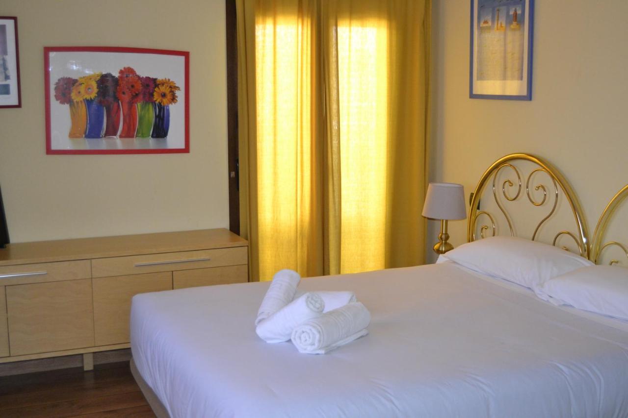 Apartamentos "Casa Rural De Aldea" Aldea del Fresno Екстер'єр фото